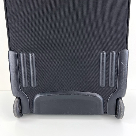 TUMI BLK UPRIGHT ROLLING EXPANDABLE +GARMENT SLEEVE #22034D4-CARRYON - Picture 7 of 16